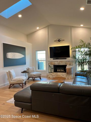 588 Peregrine Drive, Indialantic, FL 32903