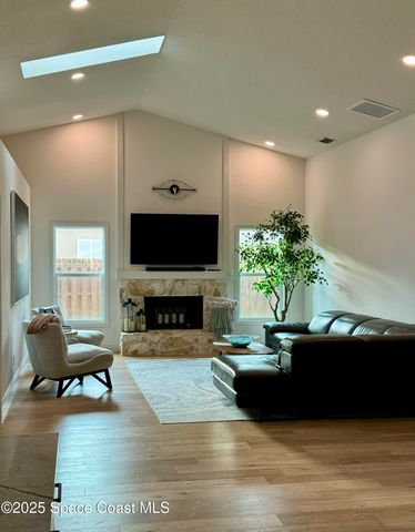 588 Peregrine Drive, Indialantic, FL 32903