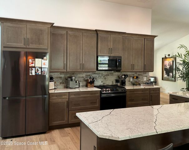 588 Peregrine Drive, Indialantic, FL 32903