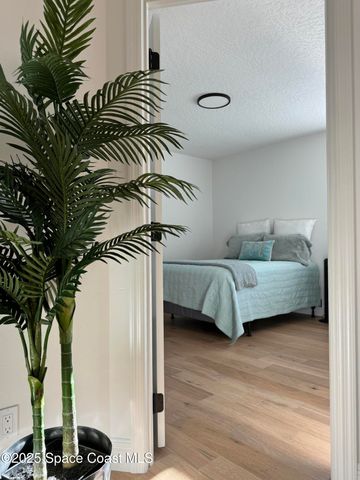 588 Peregrine Drive, Indialantic, FL 32903