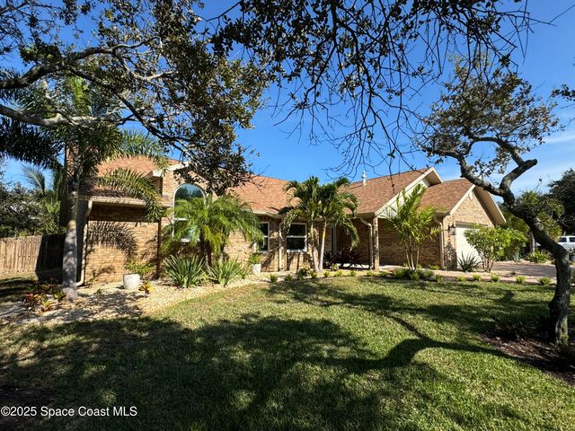 588 Peregrine Drive, Indialantic, FL 32903