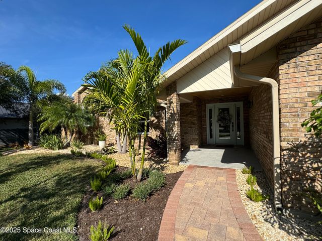 588 Peregrine Drive, Indialantic, FL 32903