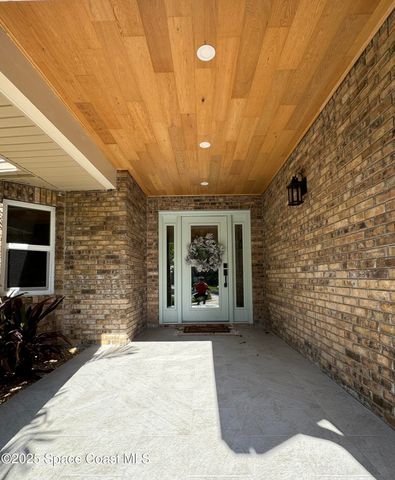 588 Peregrine Drive, Indialantic, FL 32903