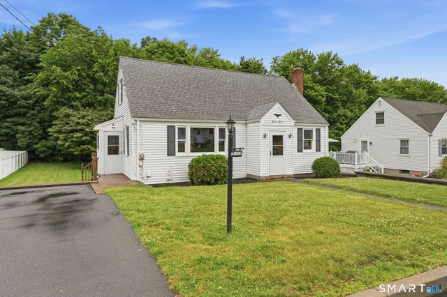 87 Lewis Street, Middletown, CT 06457