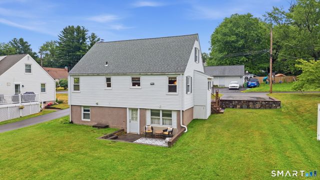 87 Lewis Street, Middletown, CT 06457