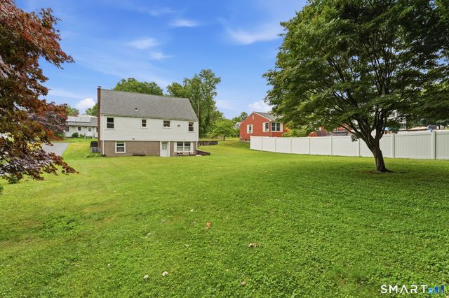87 Lewis Street, Middletown, CT 06457