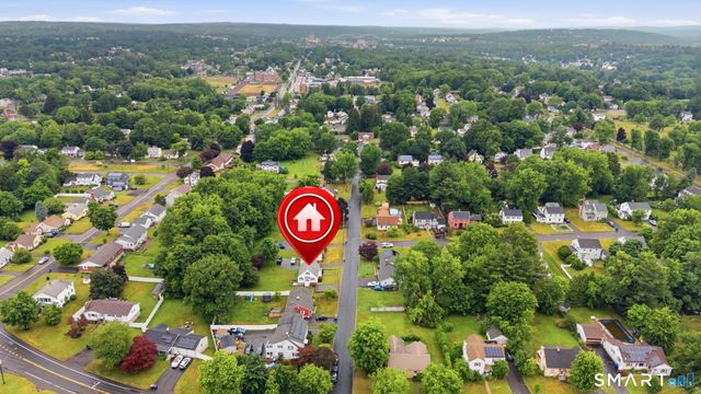 87 Lewis Street, Middletown, CT 06457