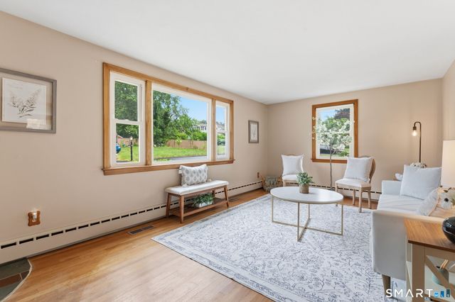87 Lewis Street, Middletown, CT 06457