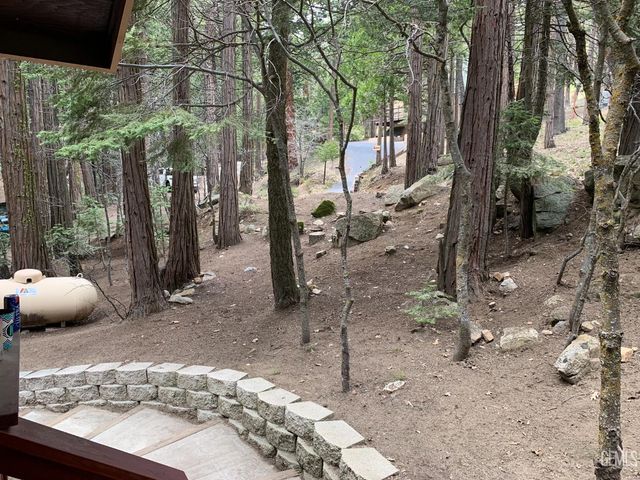 1724 Alta Sierra Road, Wofford Heights, CA 93285