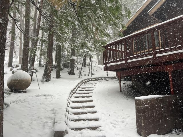 1724 Alta Sierra Road, Wofford Heights, CA 93285