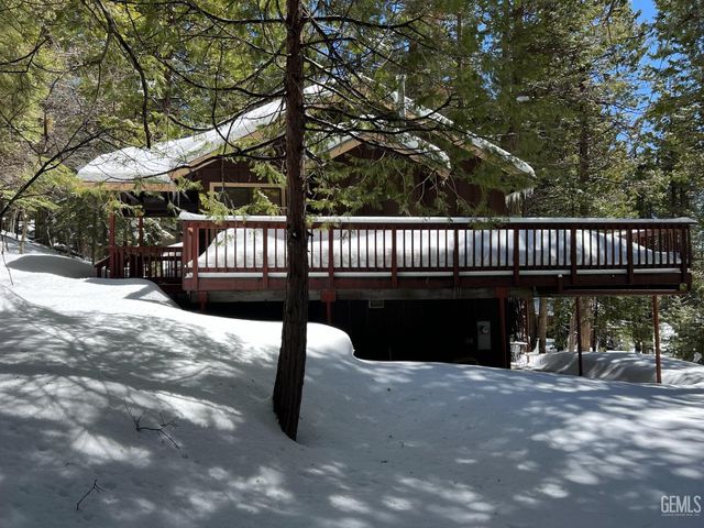 1724 Alta Sierra Road, Wofford Heights, CA 93285