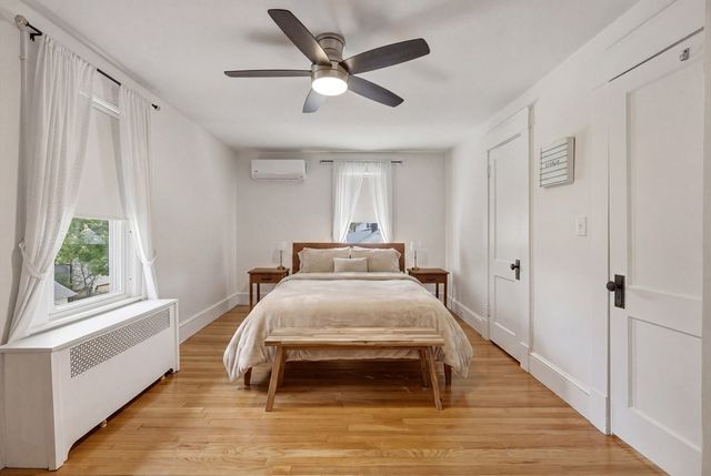 36 Queen St, Holyoke, MA 01040