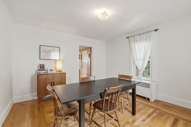36 Queen St, Holyoke, MA 01040