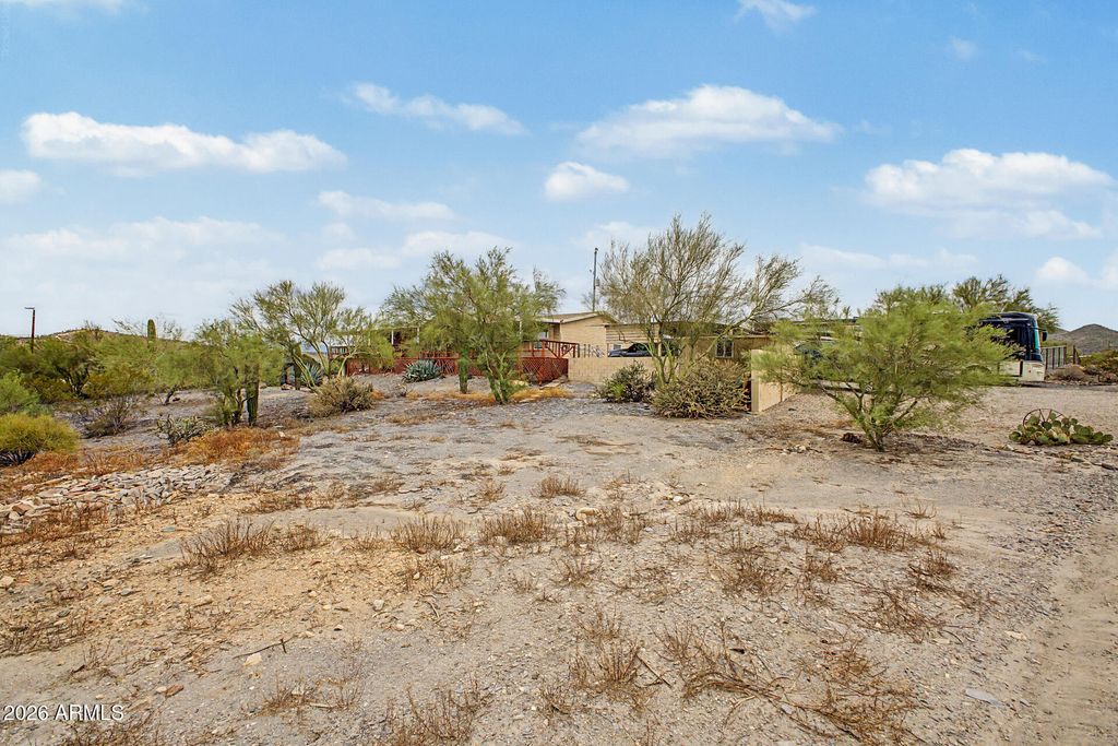 2630 W BUCKSKIN Drive, New River, AZ 85087 — exterior