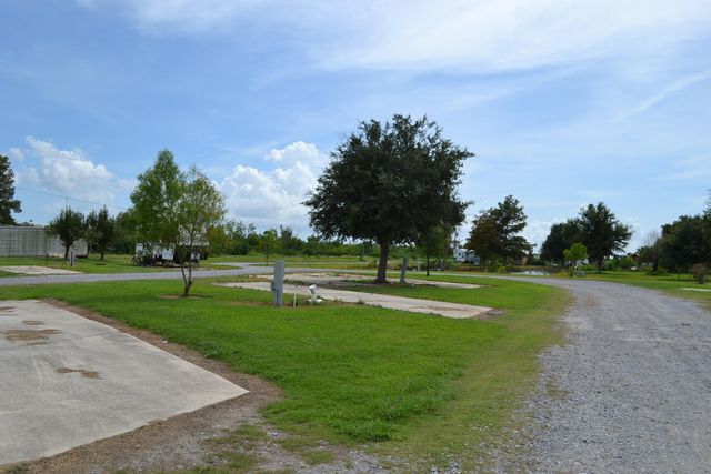 18076 Highway 3235, Galliano, LA 70354