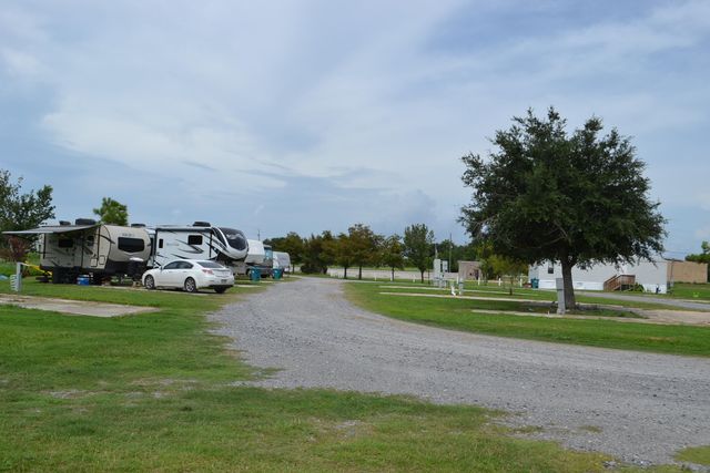 18076 Highway 3235, Galliano, LA 70354