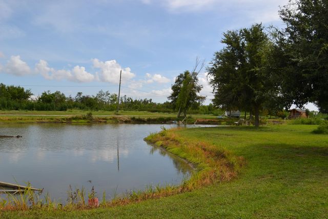 18076 Highway 3235, Galliano, LA 70354