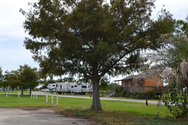 18076 Highway 3235, Galliano, LA 70354