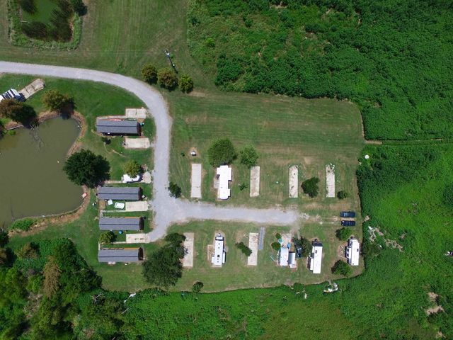 18076 Highway 3235, Galliano, LA 70354