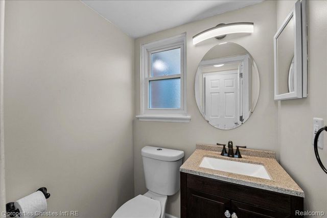 10069 Fairview Street, Taylor, MI 48180