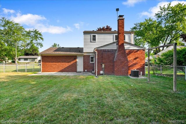 10069 Fairview Street, Taylor, MI 48180