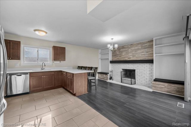 10069 Fairview Street, Taylor, MI 48180