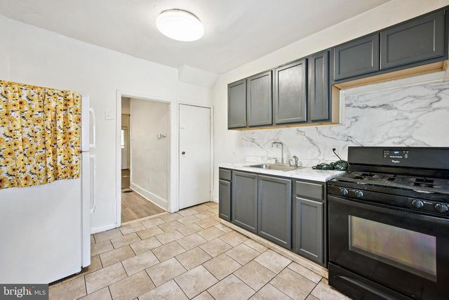 146 MAPLE AVE, Oaklyn, NJ 08107