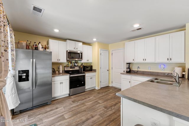 9363 Vineyard Grove Lane NE, Leland, NC 28451
