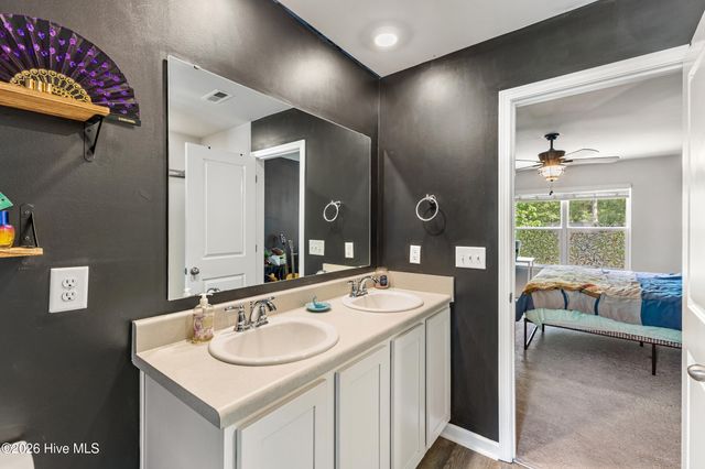 9363 Vineyard Grove Lane NE, Leland, NC 28451