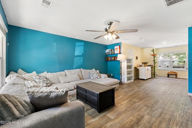 9363 Vineyard Grove Lane NE, Leland, NC 28451
