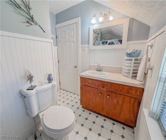 247 S Hickin Street, Rittman, OH 44270