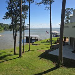 31 Holiday Lane, Coldspring, TX 77331