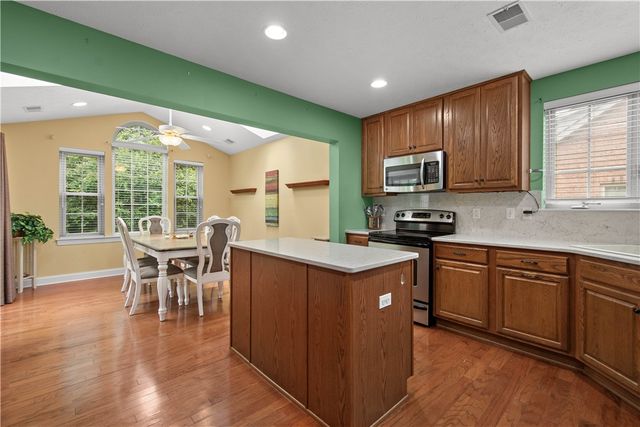 3012 Laura Ln, Cecil, PA 15055