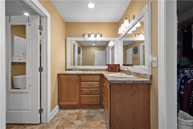 3012 Laura Ln, Cecil, PA 15055