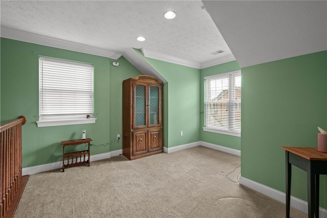3012 Laura Ln, Cecil, PA 15055