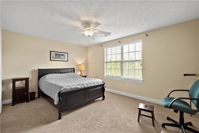 3012 Laura Ln, Cecil, PA 15055