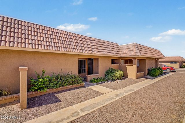 408 W PONTIAC Drive 6, Phoenix, AZ 85027