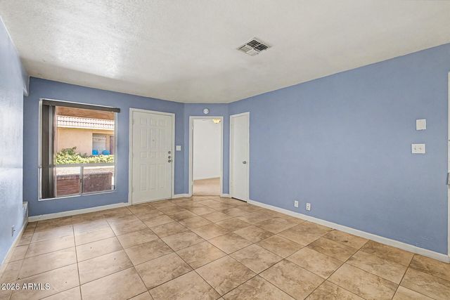 408 W PONTIAC Drive 6, Phoenix, AZ 85027