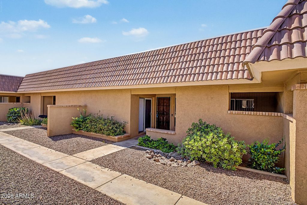 408 W PONTIAC Drive 6, Phoenix, AZ 85027 — photo 2