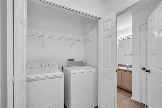 7405 VISTA WAY 202, Lakewood Ranch, FL 34202