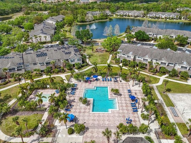 7405 VISTA WAY 202, Lakewood Ranch, FL 34202