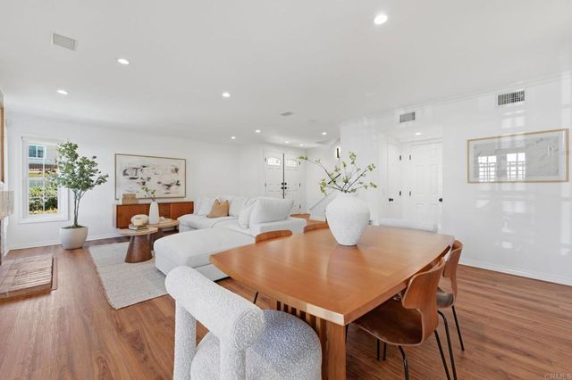 1733 Gentle Breeze Lane, Encinitas, CA 92024