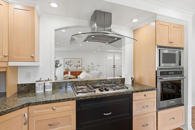 1733 Gentle Breeze Lane, Encinitas, CA 92024