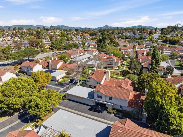 1733 Gentle Breeze Lane, Encinitas, CA 92024