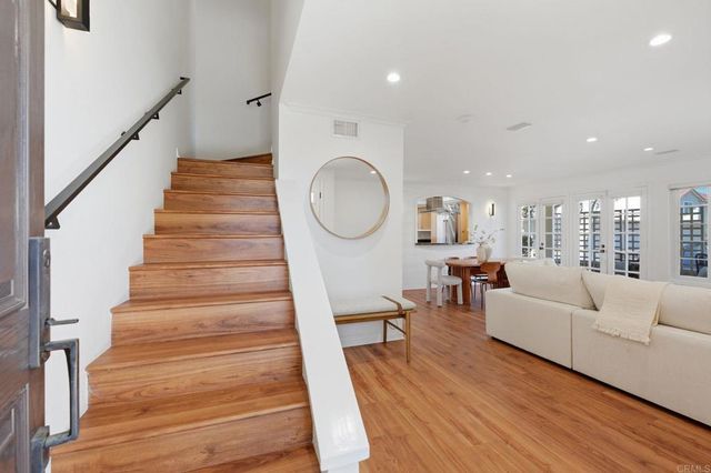 1733 Gentle Breeze Lane, Encinitas, CA 92024