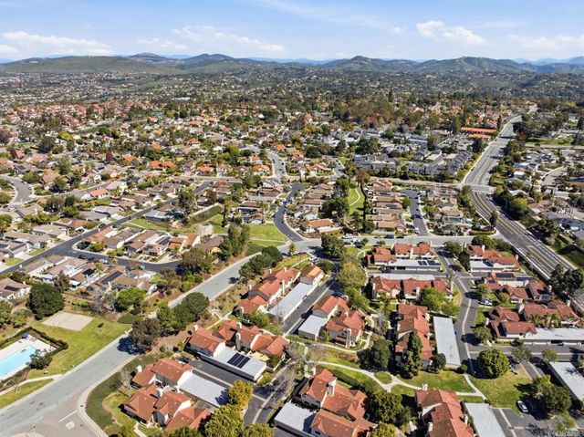 1733 Gentle Breeze Lane, Encinitas, CA 92024