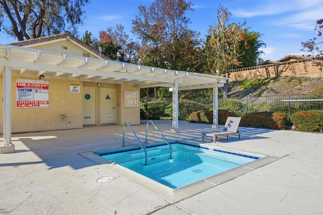 1733 Gentle Breeze Lane, Encinitas, CA 92024