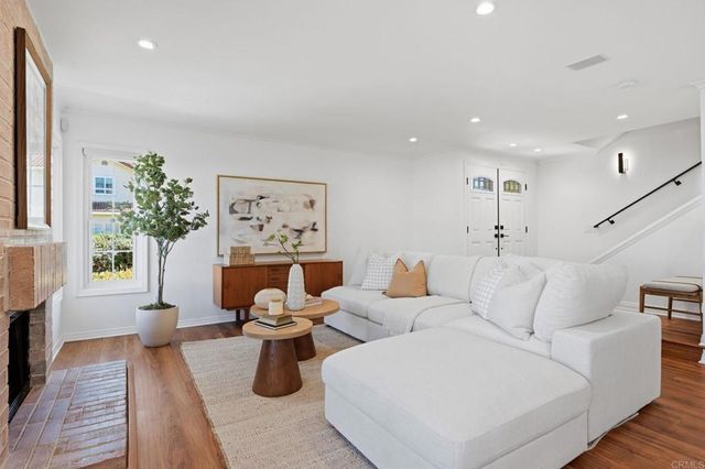 1733 Gentle Breeze Lane, Encinitas, CA 92024