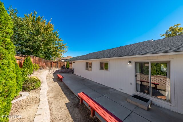 956 Ranchview Circle, Carson City, NV 89705