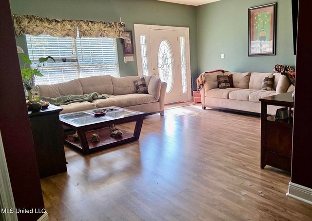 447 Russell Avenue, Long Beach, MS 39560